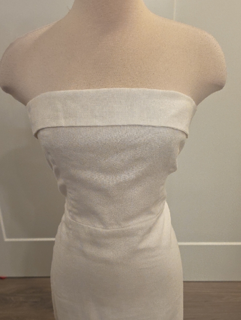 Reformation White Linen Strapless Midi Dress with Side Slit size 10 new with tag - Picture 3 of 12